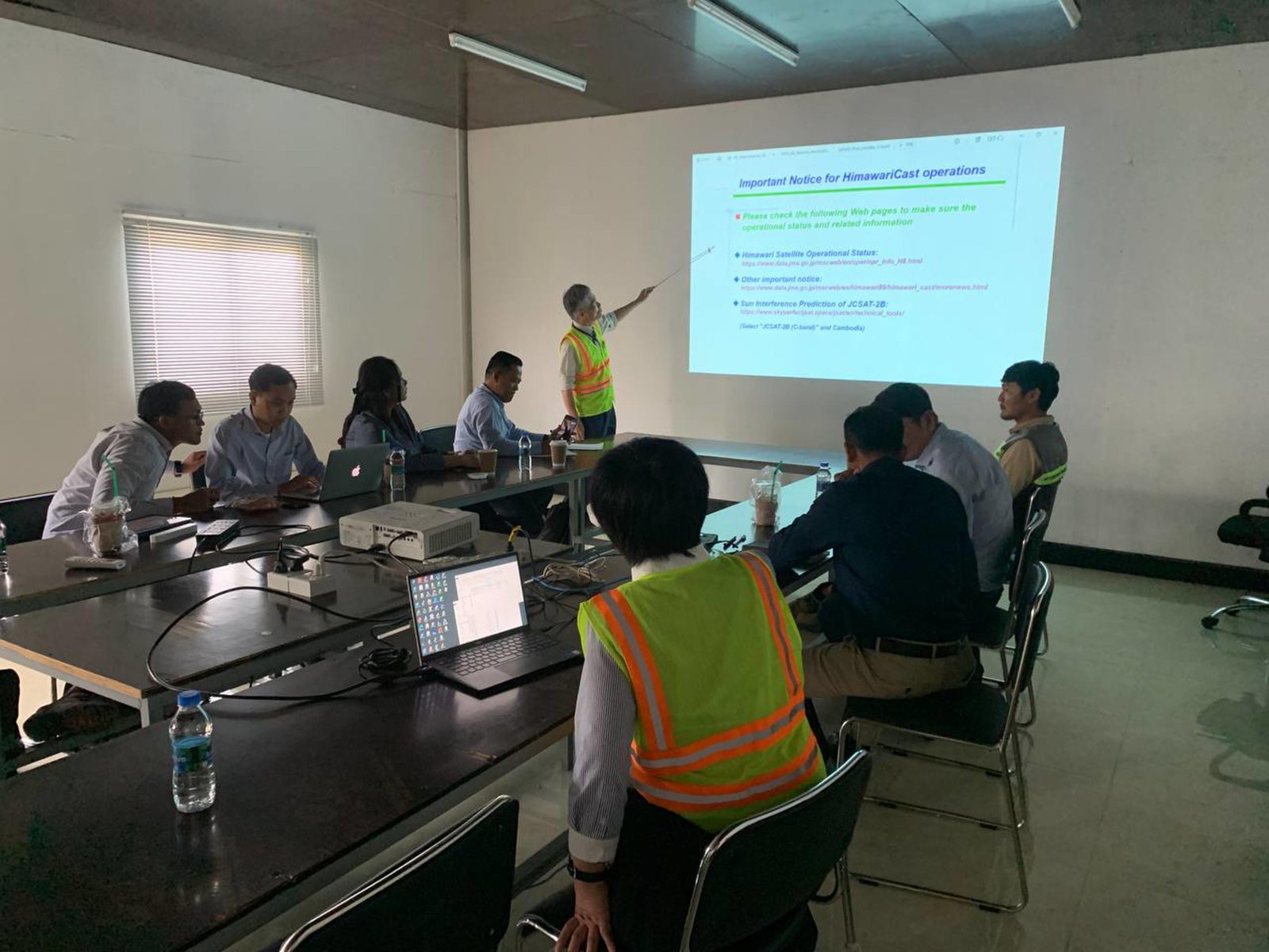 សកម្មភាពចុះហត្ថលេខា និងវគ្គបណ្តុះបណ្តាល (SAT) លើឧបករណ៍ HimawariCast Satellite នៅអាកាសយានដ្ឋានអន្តរជាតិតេជោ Image 218