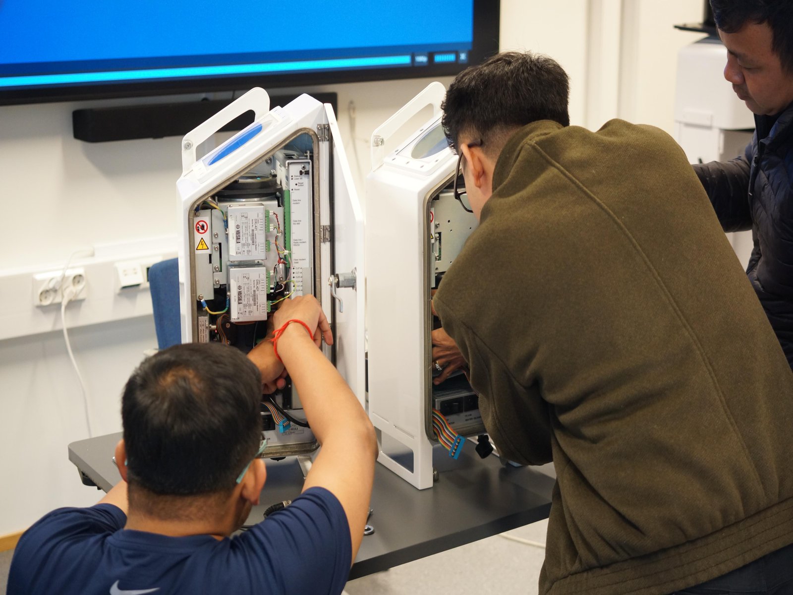 សកម្មភាពចុះសិក្សា និងធ្វើ FAT ស្តីពីឧបករណ៍ឧតុនិយមដោយផ្ទាល់នៅរោងចក្រ Vaisala Image 22