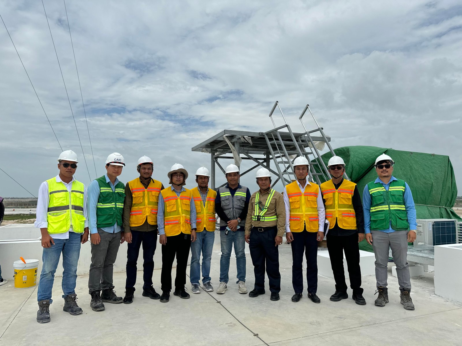 សកម្មភាពចុះត្រួតពិនិត្យទីតាំង និង ការតម្លើងឧបករណ៍ឧតុនិយមនៅអាកាសយានដ្ឋានអន្តរជាតិតេជោ Image 156