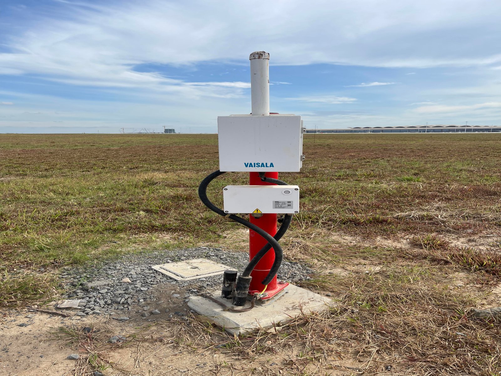 សកម្មភាពចុះត្រួតពិនិត្យទីតាំង និង ការតម្លើងឧបករណ៍ឧតុនិយមនៅអាកាសយានដ្ឋានអន្តរជាតិតេជោ Image 146