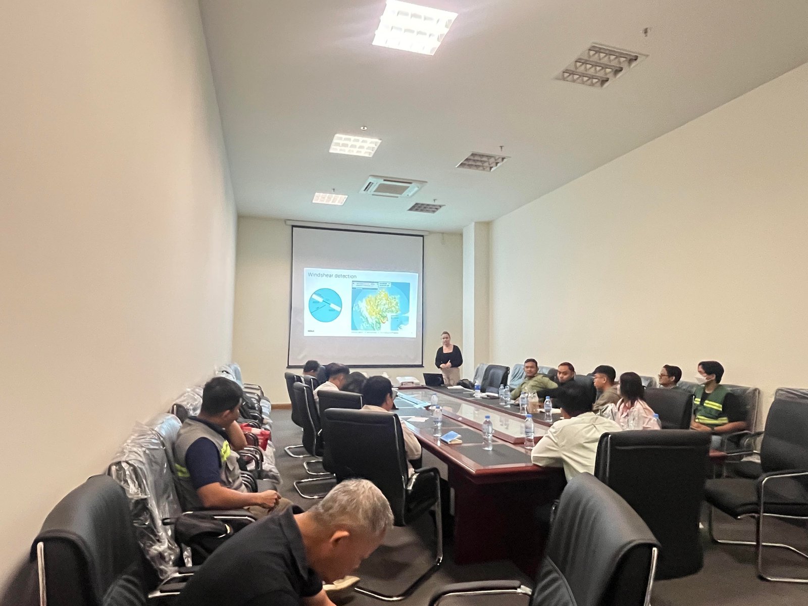 សកម្មភាពបណ្តុះបណ្តាល និងធ្វើ SAT ស្តីពីឧបករណ៍ឧតុនិយមនៅអាកាសយានដ្ឋានអន្តរជាតិតេជោ Image 53